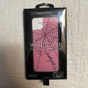 Wildflower spider web case